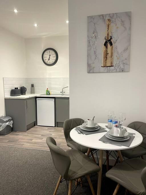 #4Bs 1 Bed Serviced Apartment Derby Zewnętrze zdjęcie